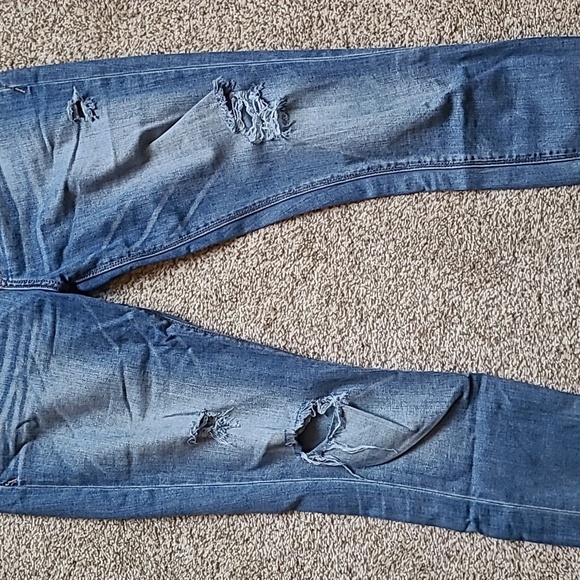 Express mid-rise skinny jeans. Size 6. - Picture 2 of 4